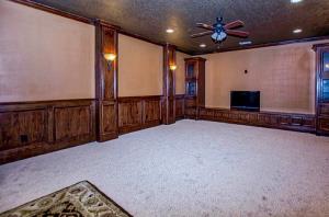 thumb_Slide14_1024.jpg